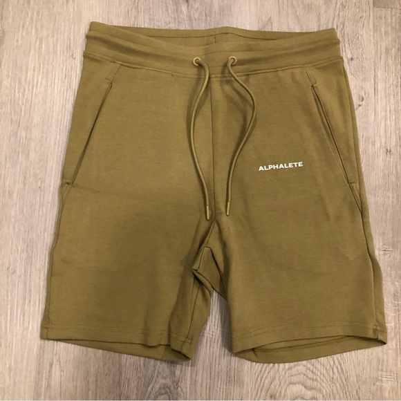 Alphalete Essential Short Green Tea Size Small BNWT - Picture 4 of 7